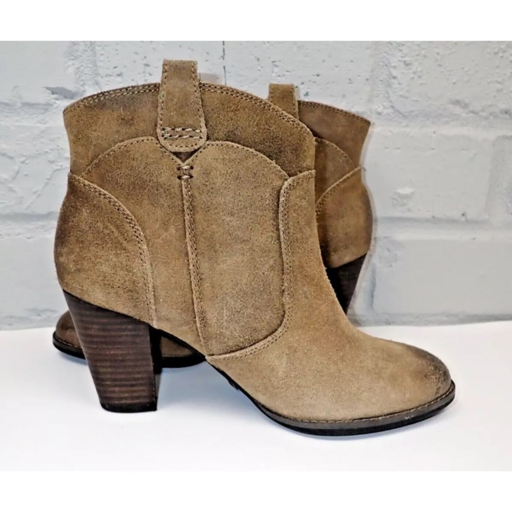 Clarks Women's Ankle Heeled Boots Size 5.5 Brown Leather Suede - Picture 4 of 7